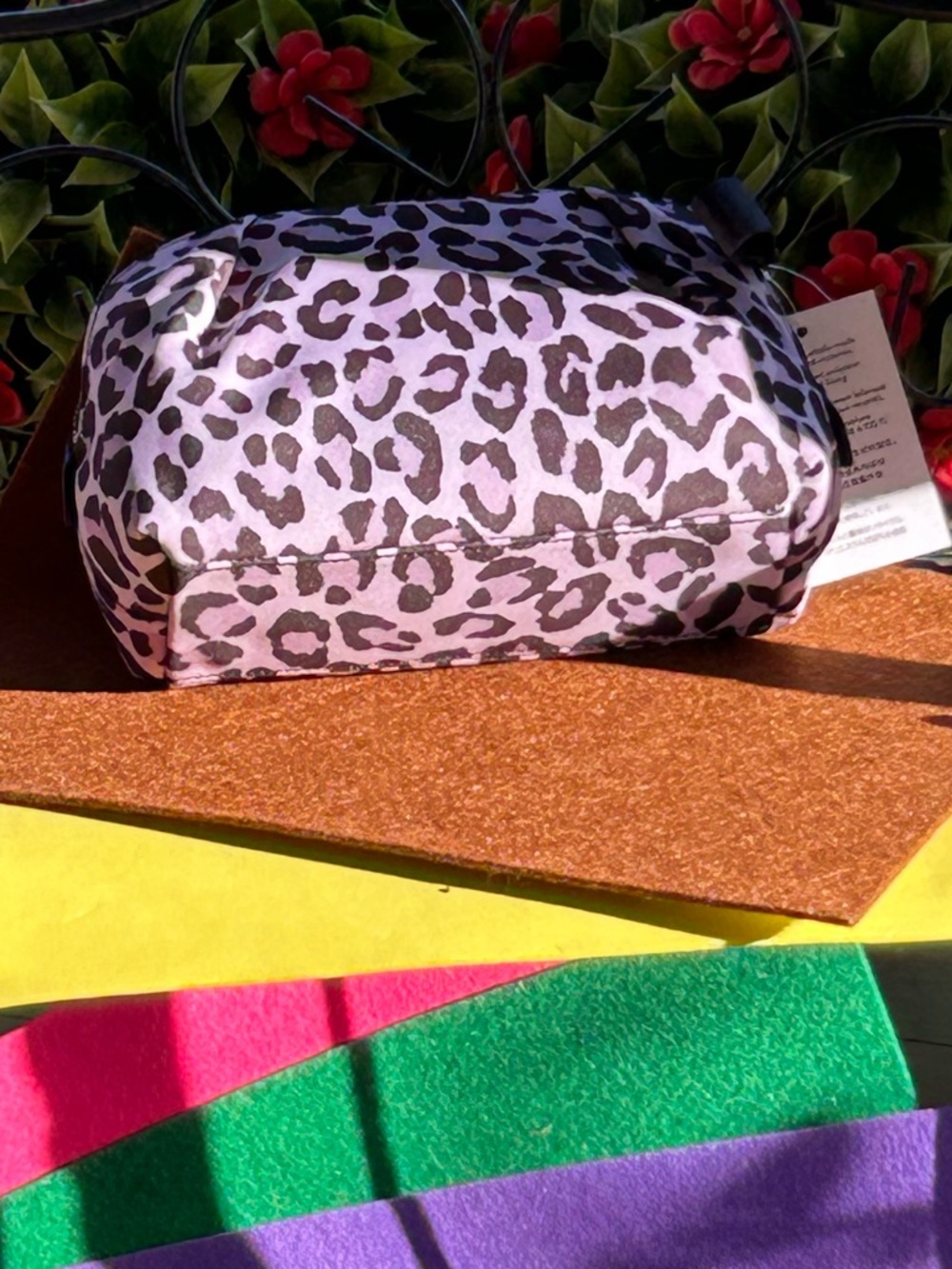 Kate Spade NWT Leopard Print Zipper Pouch Wristlet - Picture 3 of 8